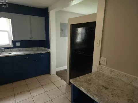 505 E Madison St, Sandusky, OH 44870 photo 8