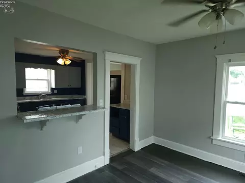 505 E Madison St, Sandusky, OH 44870 photo 5