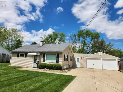 156 Jones St, Wellington, OH 44090