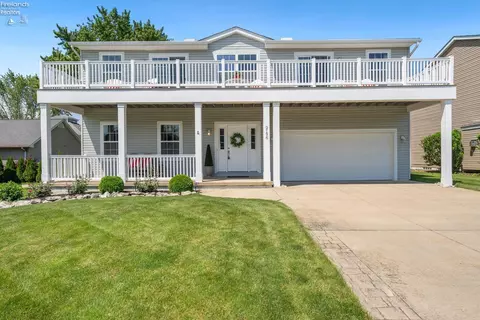 2196 S Emerald Shores Dr, Marblehead, OH 43440