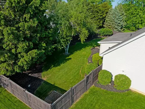 503 Mallard Cir, Huron, OH 44839 photo 3