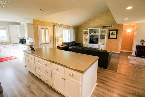 503 Mallard Cir, Huron, OH 44839 photo 10