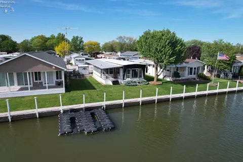 1510 N Buck Rd #97, Marblehead, OH 43440