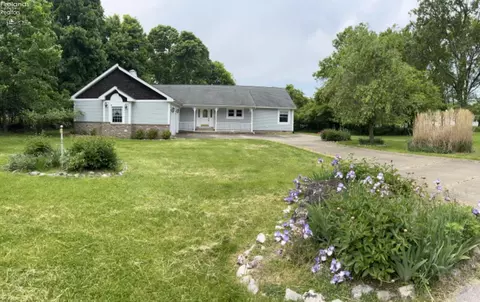 4190 S Woodcliff Dr, Marblehead, OH 43440