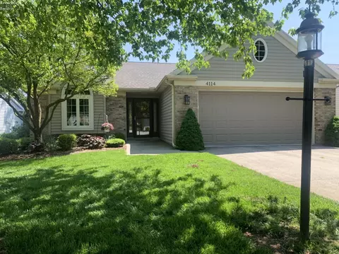 4114 Woodridge Dr, Sandusky, OH 44870