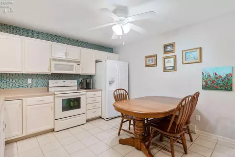356 Lighthouse Oval, Marblehead, OH 43440 photo 7