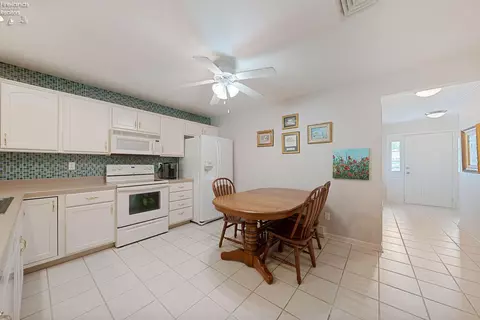 356 Lighthouse Oval, Marblehead, OH 43440 photo 4