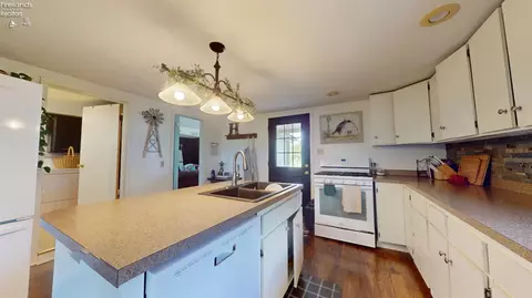 2971 Old State Rd, Willard, OH 44890 photo 10
