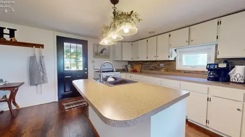 2971 Old State Rd, Willard, OH 44890 photo 11