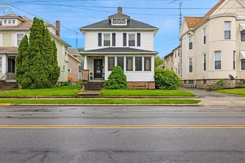 1404 Hayes Ave, Sandusky, OH 44870