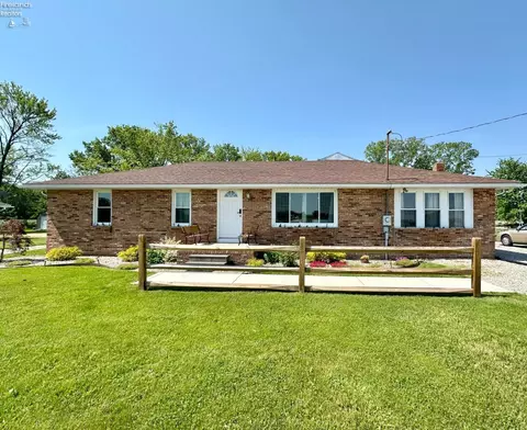 2248 S South Mud Creek Road Rd, Oak Harbor, OH 43449