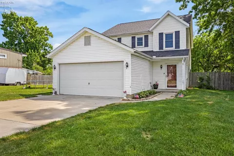 261 Elberta Rd, Vermilion, OH 44089