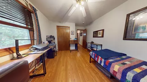 Bedroom - 708 Kennedy Dr, Willard, OH 44890 photo 4 of 6