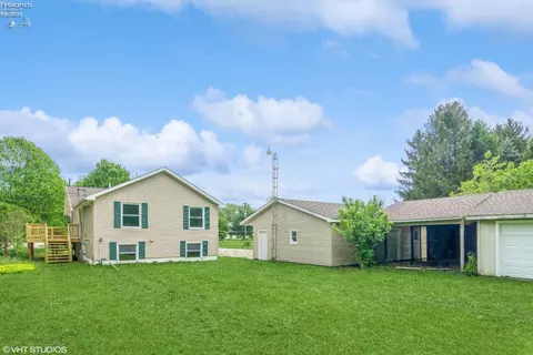 Exterior - 13805 Riley Rd, Milan, OH 44846 photo 3 of 4