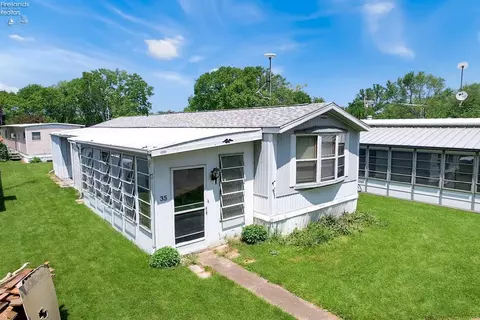 3575 NE Catawba Rd #35, Port Clinton, OH 43452