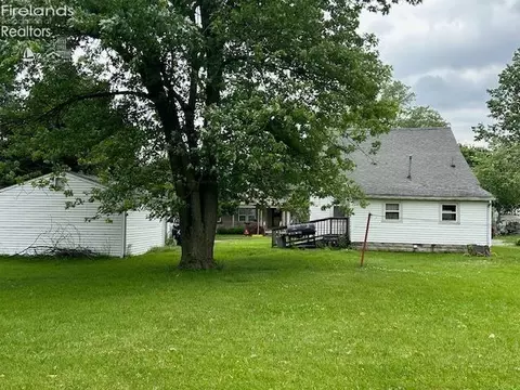 13 Baker St, Norwalk, OH 44857 photo 3