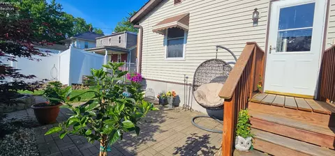 411 Maplewood St, Willard, OH 44890 photo 5