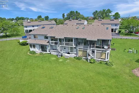 6508 Teal, Oak Harbor, OH 43449