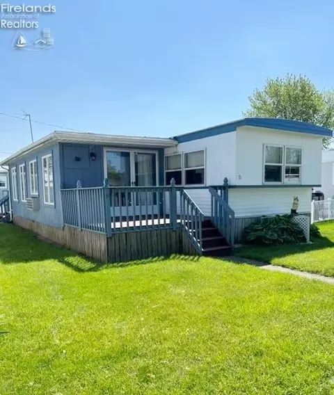 999 N Buck Rd #71, Marblehead, OH 43440