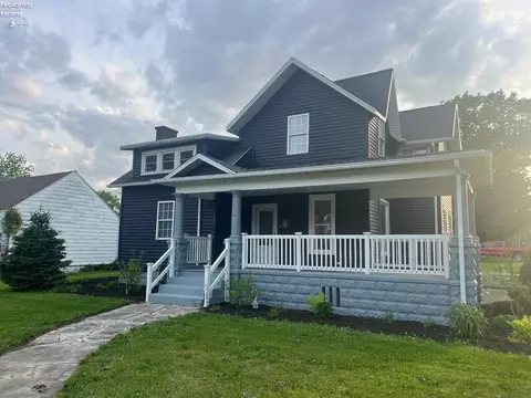 303 S Main St, Clyde, OH 43410