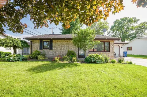 509 Berry Ct, Fremont, OH 43420