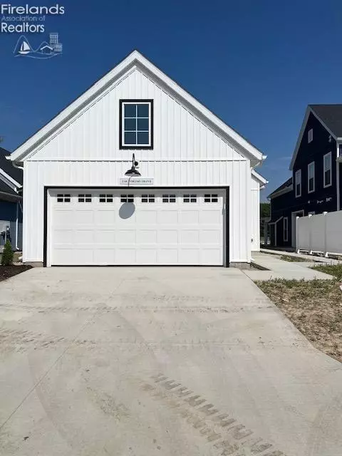 2501 Torino Dr, Port Clinton, OH 43452
