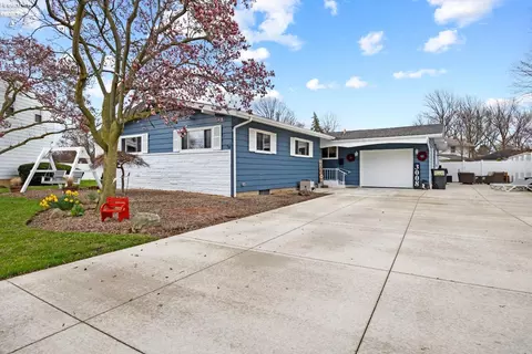 3008 Merriweather Rd, Sandusky, OH 44870
