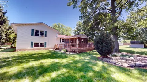 912 Tamarack Dr, Willard, OH 44890 photo 7