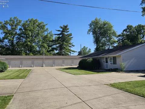 321 Arch St, Clyde, OH 43410