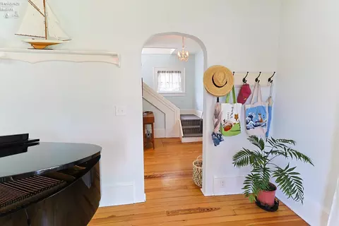 Entry Way - 202 Center St, Huron, OH 44839 photo 1 of 8
