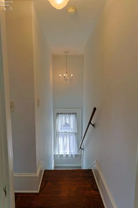 Entry Way - 202 Center St, Huron, OH 44839 photo 4 of 8