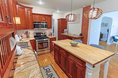 Kitchen - 202 Center St, Huron, OH 44839 photo 2 of 4