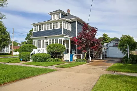 202 Center St, Huron, OH 44839