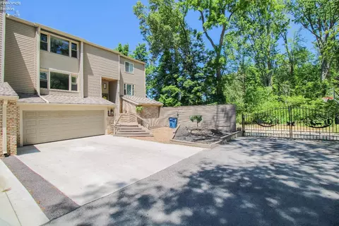 3616 Turfside Cir #C, Huron, OH 44839