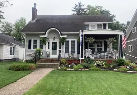 8 Rosedale Blvd, Norwalk, OH 44857