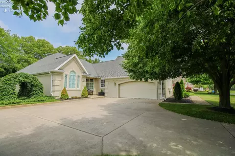 4313 Timber Lake Ln, Sandusky, OH 44870
