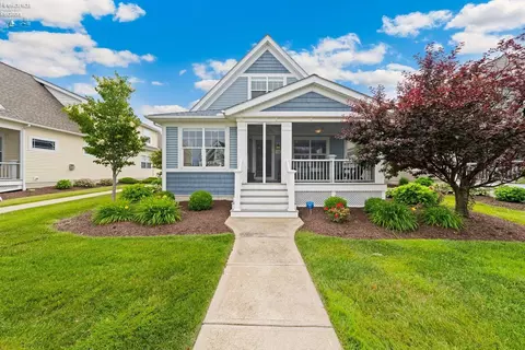 136 Cove Court Dr, Marblehead, OH 43440