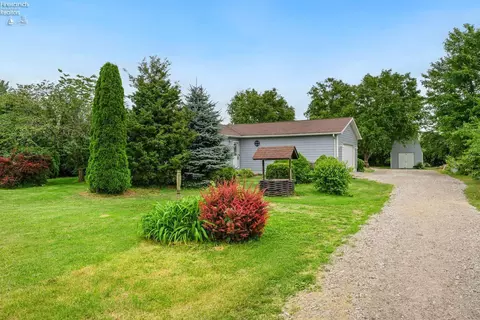 1401 Church Rd, Marblehead, OH 43440