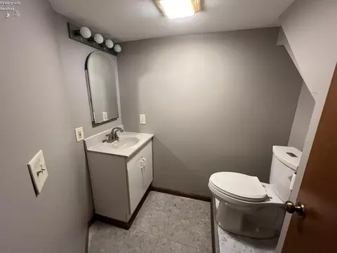 116 Sheffield St, Bellevue, OH 44811 photo 15