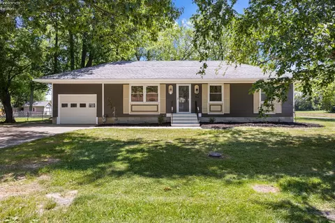 324 Magnolia Rd, Huron, OH 44839
