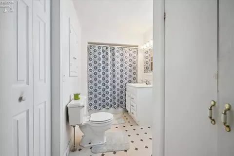 Bath - 218 E Main St, Oak Harbor, OH 43449 photo 3 of 4