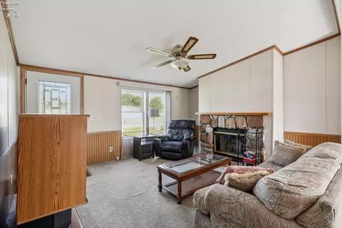 335 Spring Crest Dr, Marblehead, OH 43440 photo 6