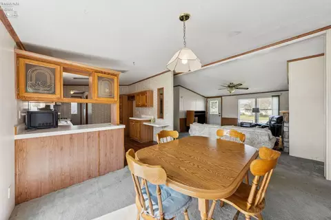 335 Spring Crest Dr, Marblehead, OH 43440 photo 15