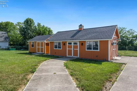 335 Spring Crest Dr, Marblehead, OH 43440 photo 33