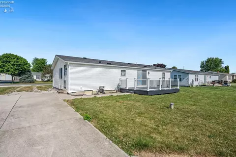 335 Spring Crest Dr, Marblehead, OH 43440 photo 30