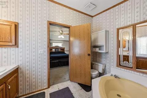 335 Spring Crest Dr, Marblehead, OH 43440 photo 23