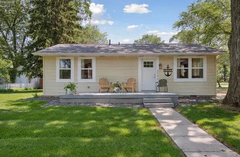 6593 N California Dr, Oak Harbor, OH 43449