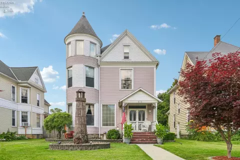 214 Southwest, Bellevue, OH 44811