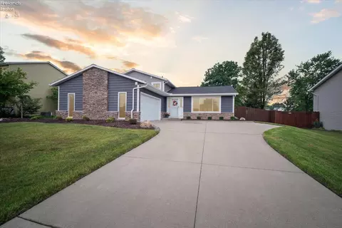 442 Calverton Pl, Brunswick, OH 44212