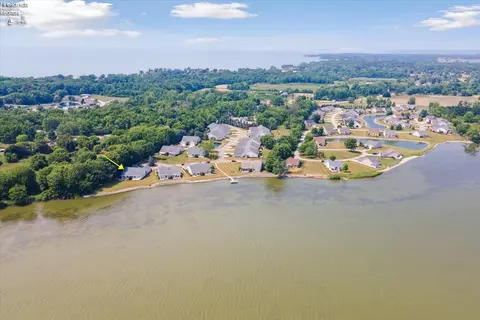 597 N Hidden Harbor Dr, Port Clinton, OH 43452